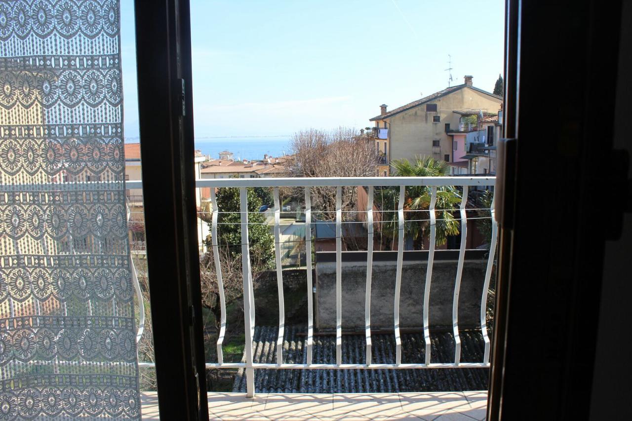 Casa Regina Διαμέρισμα Ντεζεντσάνο ντελ Γκάρντα Εξωτερικό φωτογραφία