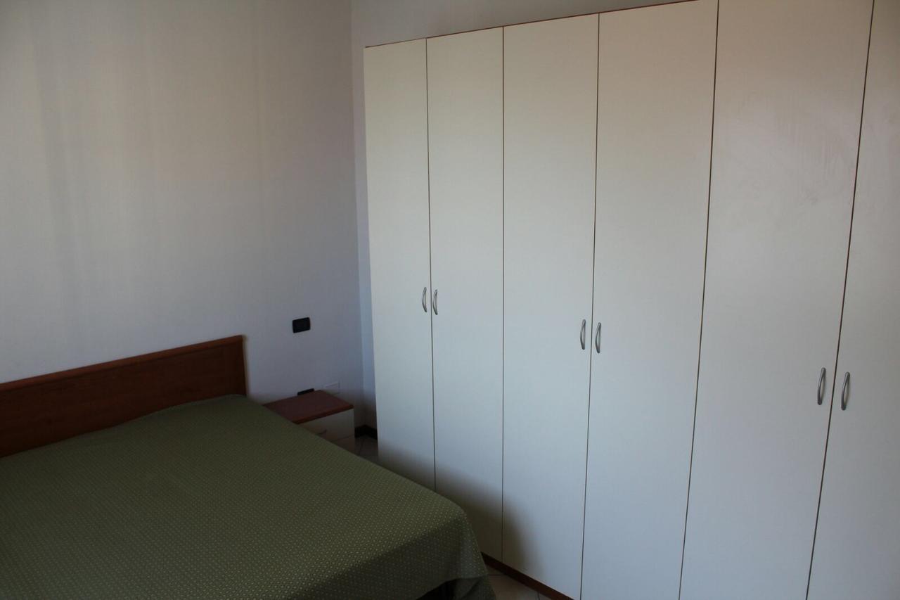 Casa Regina Διαμέρισμα Ντεζεντσάνο ντελ Γκάρντα Εξωτερικό φωτογραφία