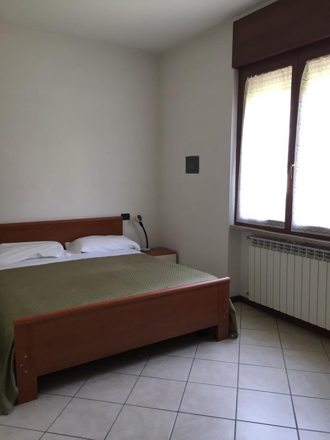 Casa Regina Διαμέρισμα Ντεζεντσάνο ντελ Γκάρντα Εξωτερικό φωτογραφία