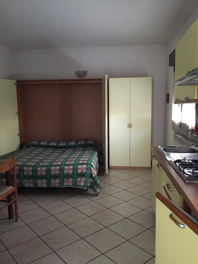 Casa Regina Διαμέρισμα Ντεζεντσάνο ντελ Γκάρντα Εξωτερικό φωτογραφία