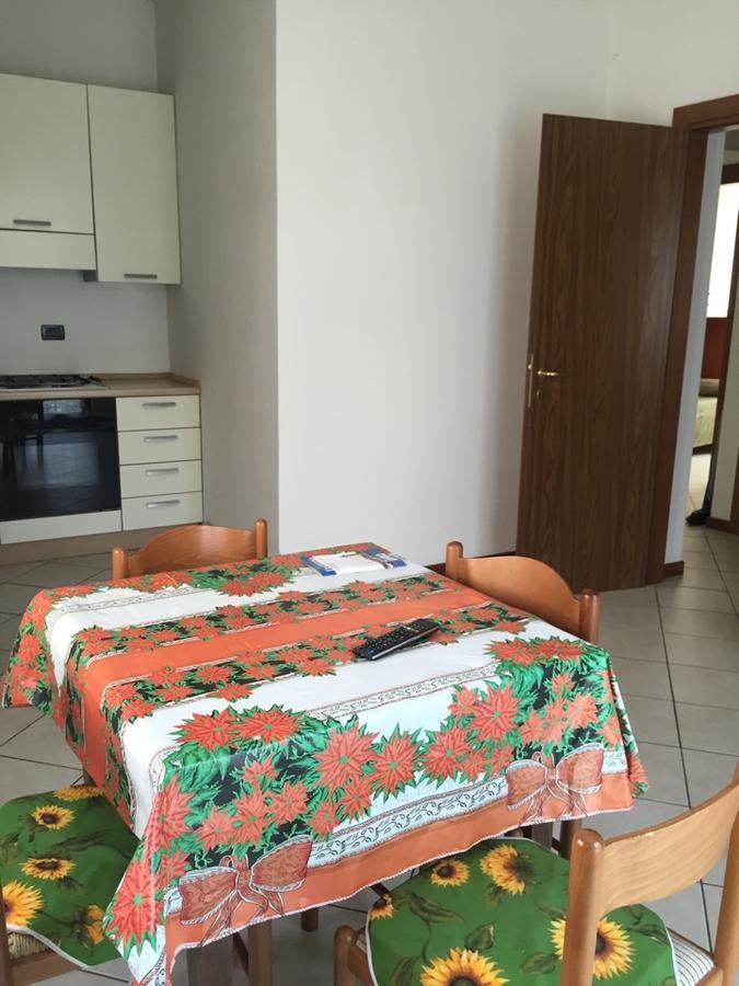 Casa Regina Διαμέρισμα Ντεζεντσάνο ντελ Γκάρντα Εξωτερικό φωτογραφία