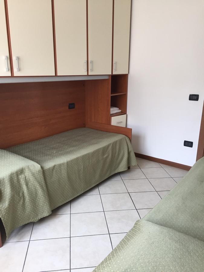 Casa Regina Διαμέρισμα Ντεζεντσάνο ντελ Γκάρντα Εξωτερικό φωτογραφία